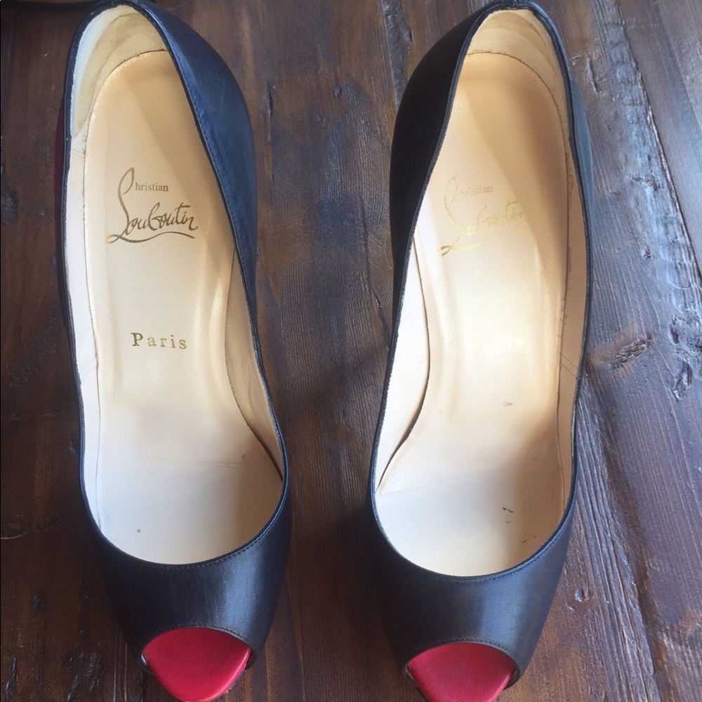 Christian Louboutin Very Prive Leather